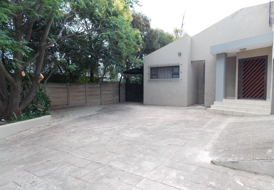 Property Coza photo 4