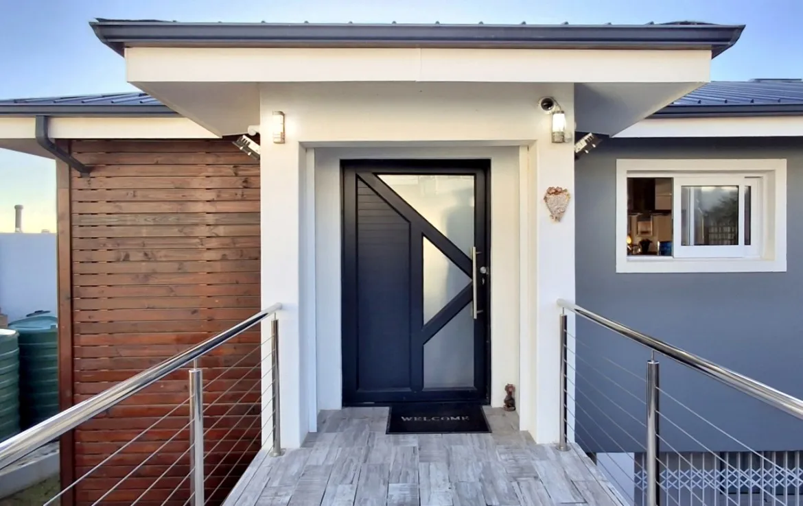 Property Coza photo 8