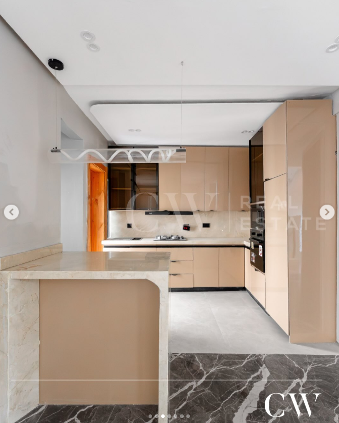 CW Real Estate photo 1